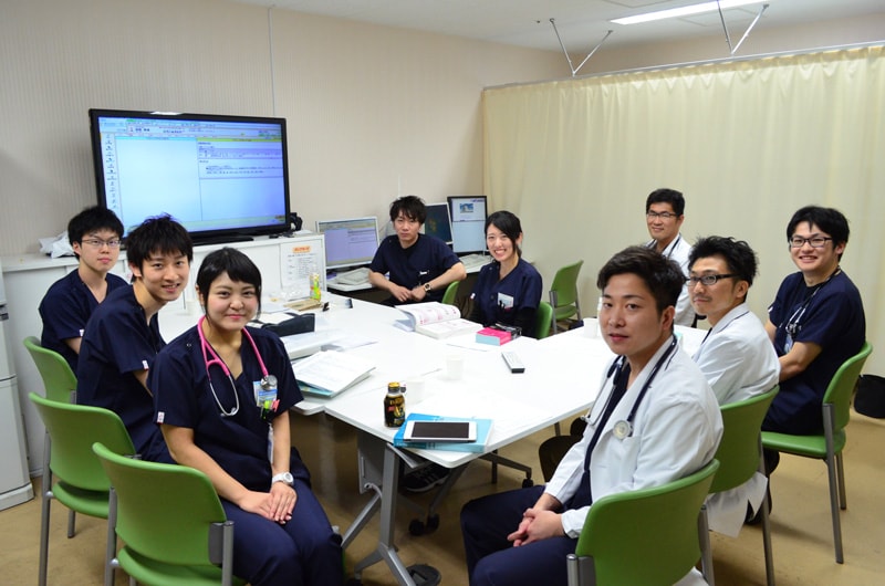 伸び盛りの総合診療部門を、若手医師が中心となって動かしています
